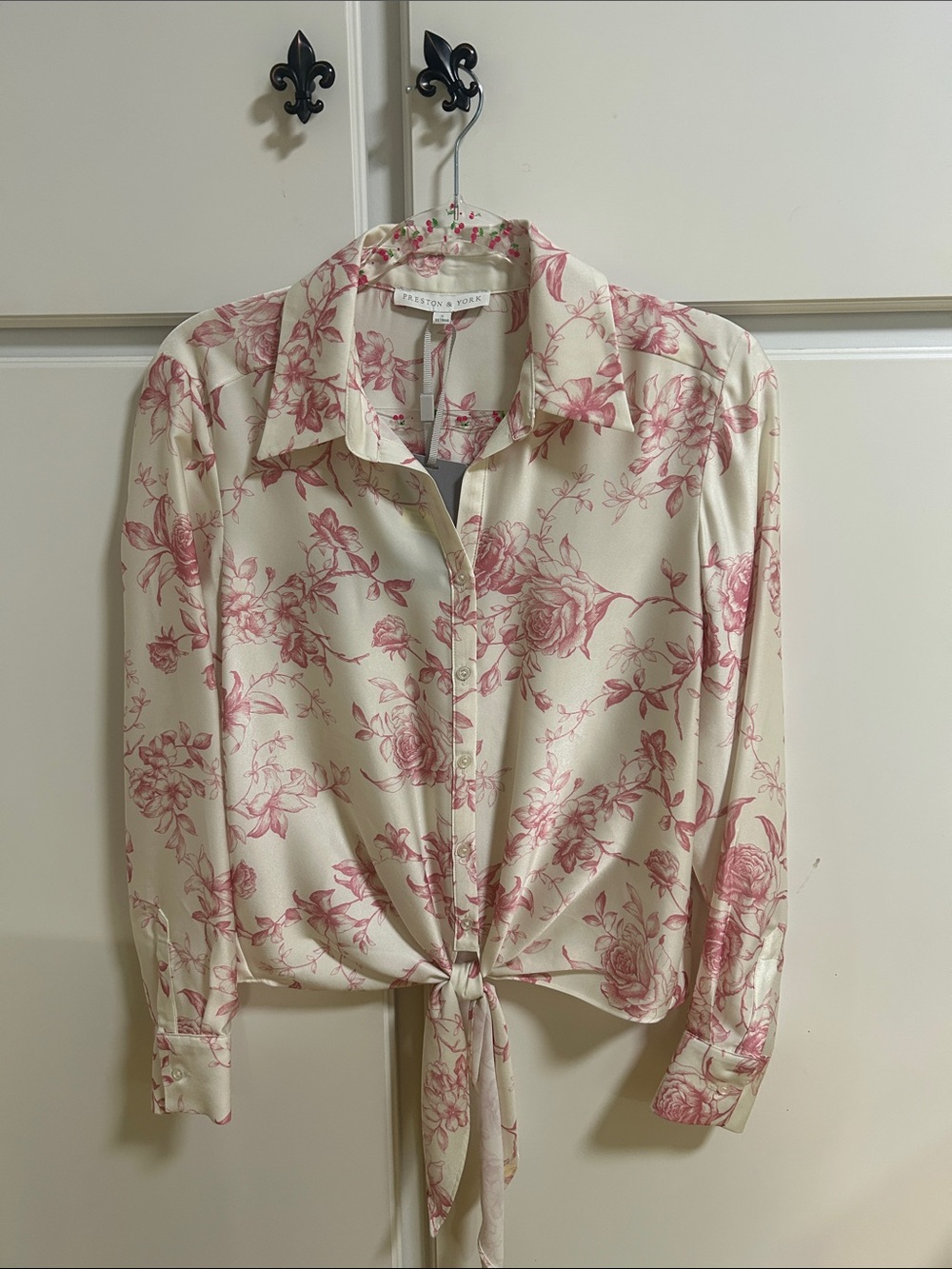Preston & York Cream and Pink Floral Toile Tie-Front Button Shirt NWT Small